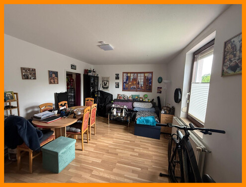 Wohnzimmer - 2 Zimmer Etagenwohnung zum Kaufen in Bad Wildungen