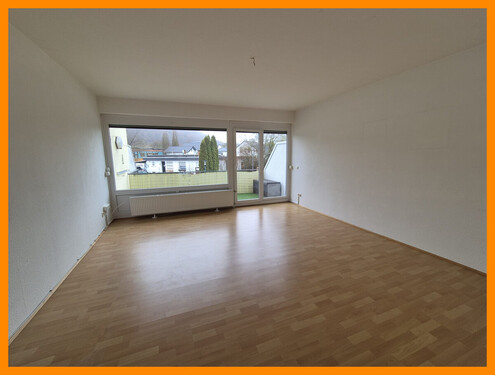 Wohnzimmer - 3 Zimmer Etagenwohnung in Bad Wildungen