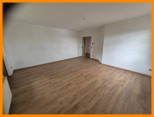 Wohnzimmer (2) - Etagenwohnung mit 106,00 m&sup2; in Bad Wildungen zur Miete