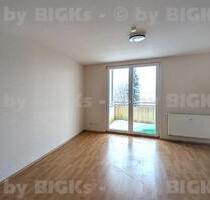 BIGKs: Suhl-Leninring: FREIE AUSSICHT - 3 Raum Wohnung Suhl,sep.Küche,Dusch-Wannenbad, Balkon (-;)