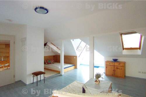 SchlafenA3 - BIGKs - Chemnitz - Möblierte 1 Zimmerwohnung,integrierte Küche&Wannenbad,Balkon, (-;)