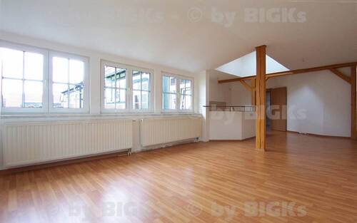 Suhl-3Raumwohnung - BIGKs - Suhl Mitte: 3-Zimmer Wohnung,sep.Küche&Bad mit Wanne u.Dusche (-;)