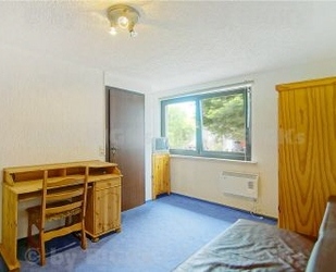 BIGKs - Suhl: Möblierte 1 Zimmer Wohnung ,integr.Küche&Duschbad,Garten (-;)