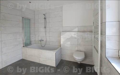 Bad - 4 Zimmer 4- Zimmerwohnung in Suhl