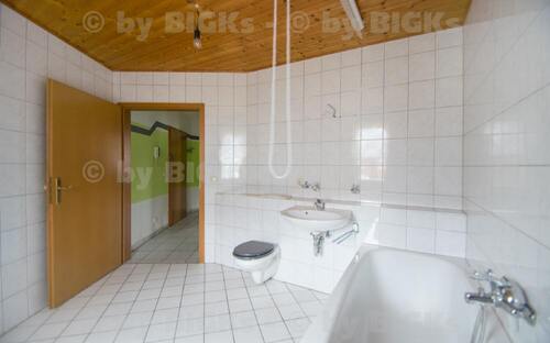 Bad2 - 1 Zimmer Etagenwohnung in Suhl