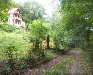 BIGKs - Suhl: teilmöblierte 3 Raumwohnung,sep.Küche,Bad mit Wanne+Dusche,Garten (;-)