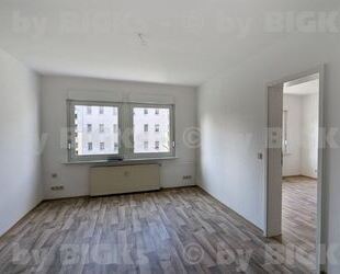 BIGKs: Suhl Aue 1: 3 Raum Wohnung Suhl,sep.Küche,Wannenbad (-;)