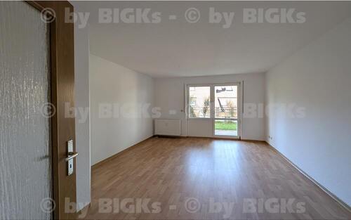 Wohnraum - BIGKs - Suhl - Nähe Klinikum: 2 Zimmer-Wohnung mit Terrasse (-;)