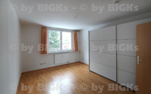 Zimmer3 - Suhl-Leninring: 3 Raum Wohnung Suhl,sep.Küche,Wannenbad, Balkon (-;)