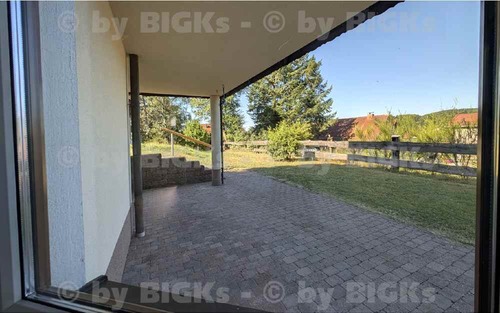 Terrasse - BIGKs - Benshausen: 2-Zimmer Wohnung ,sep.Küche Duschbad, sep. Garten (-;)