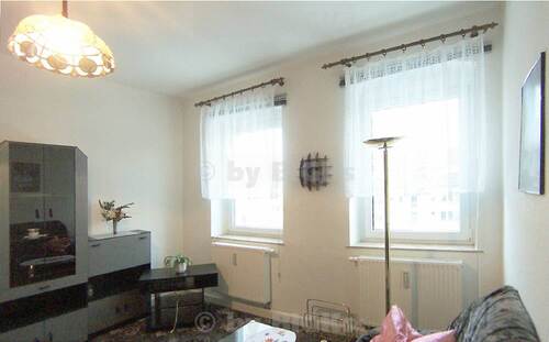 WohnenA1 - BIGKs - Zwickau: Möblierte 2 Zimmerwohnung,integrierte Küche, Duschbad (-;)