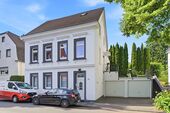 Aussenansicht - 8 Zimmer Einfamilienhaus zum Kaufen in Solingen