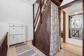 OG_Diele mit Treppe Spitzboden - 