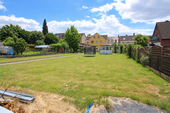 Grundstück - Mehrfamilienhaus, Wohnhaus mit 347,00 m&sup2; in Bedburg zum Kaufen