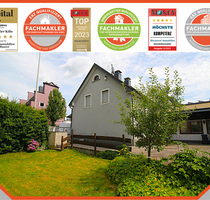 Kernsaniertes Einfamilienhaus mit (Bau)-Grundstück und großem Anbau mit vielen Nutzungsmöglichkeiten - Solingen Kernsaniertes Einfamilienhaus mit (Bau)-Grundstück und großem Anbau mit vielen Nutzungsmöglichkeiten - Solingen