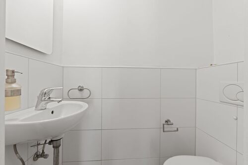EG_WC - Mehrfamilienhaus, Wohnhaus mit 148,00 m² in Köln zum Kaufen