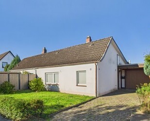 Mit 3D: Charmantes Einfamilienhaus in Buxtehude modernisiert zentrale Lage ideal für Paare & kleine Familien