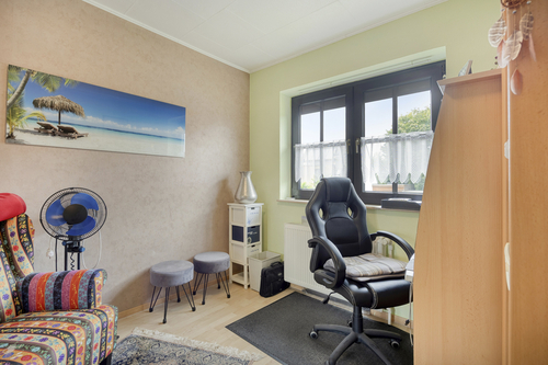 Büro 1 - 