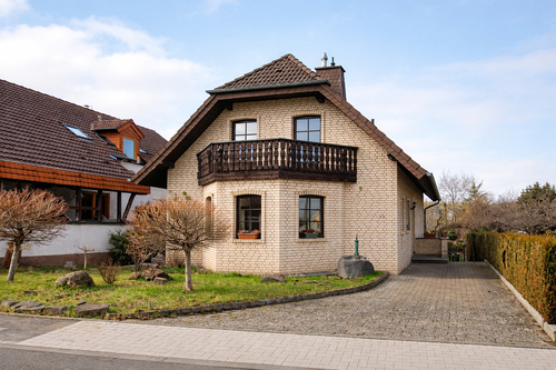 Aussen - 7 Zimmer Einfamilienhaus zum Kaufen in Rheinbach