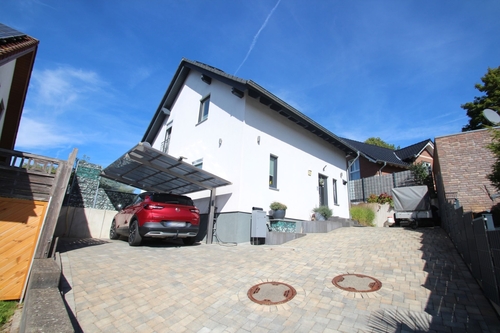 Außenansicht - 4 Zimmer Einfamilienhaus zum Kaufen in Kürten