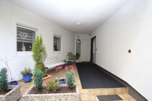 18_EG_Eingang - 11 Zimmer Mehrfamilienhaus, Wohnhaus in Haan