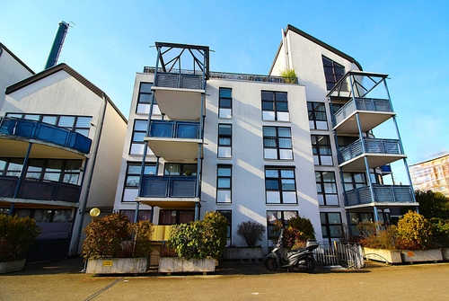 Außen Vorne - 2 Zimmer Etagenwohnung zum Kaufen in Sankt Augustin