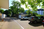 Garagen und Stellplätze - 