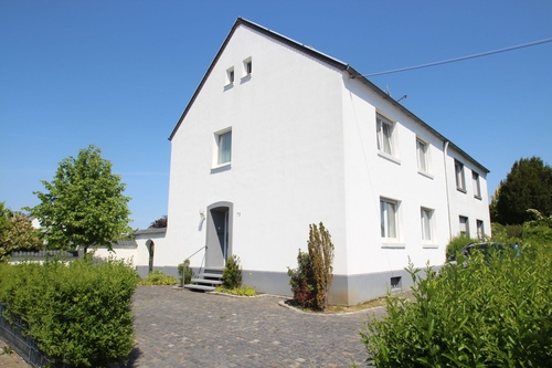 Außen - 4 Zimmer Doppelhaushälfte zum Kaufen in Geilenkirchen