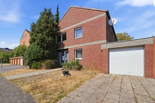 Aussenansicht - 8 Zimmer Zweifamilienhaus in Frechen
