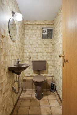 WC KG - 