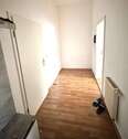 Flur 01 - Großzügige Wohnung mit Gestaltungspotenzial – Ihre Chance zur Mitgestaltung!