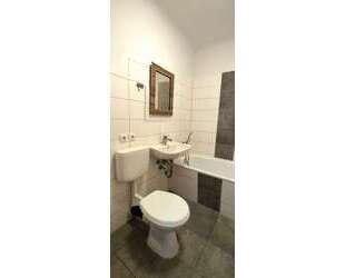 Möblierte 1 Zimmer Wohnung. - 228,27&nbsp;EUR Kaltmiete, ca.&nbsp; 32,61&nbsp;m&sup2;&nbsp;Wohnfl&auml;che in Schmölln (PLZ: 04626)