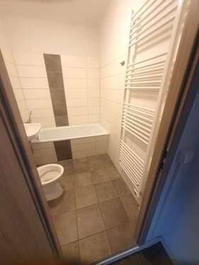 Badezimmer 01 - 1 Zimmer Appartement zur Miete in Schmölln