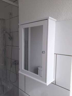 Bad mit Dusche 01 - 