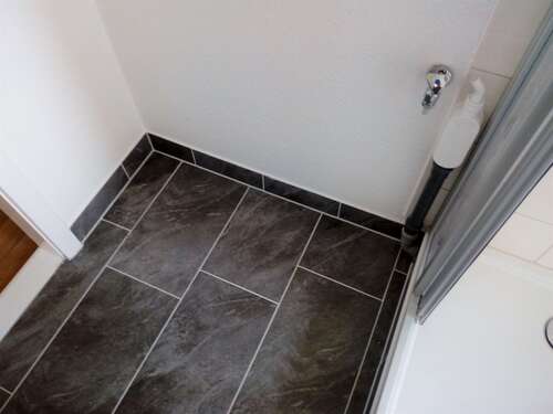 Bad mit Dusche 05 - 
