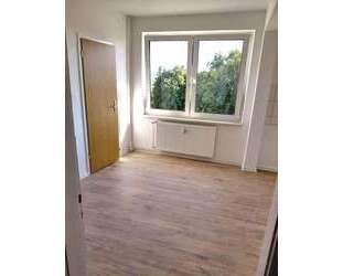 Frisch renovierte 3 Zimmer Wohnung - Galenbeck