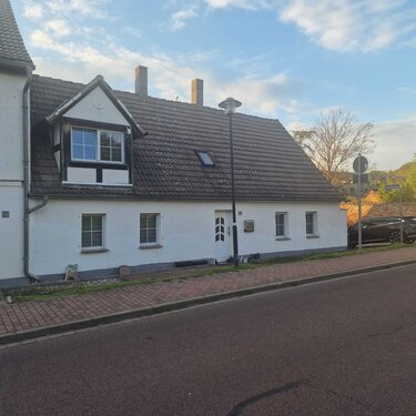 Foto - Mehrfamilienhaus, Wohnhaus mit 350,00 m² in Wettin-Löbejün zum Kaufen