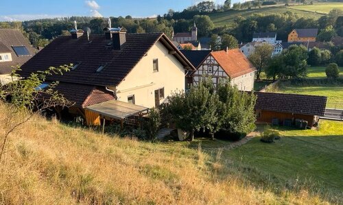 Foto - Kirchheim-OT, Wohnhaus mit ELW - 379.000,00&nbsp;EUR Kaufpreis, ca.&nbsp; 205,00&nbsp;m&sup2;&nbsp;Wohnfl&auml;che