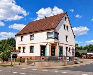 Dermbach, Wohnhs. + Gewerbe - 340.000,00&nbsp;EUR Kaufpreis, ca.&nbsp; 225,00&nbsp;m&sup2;&nbsp;Wohnfl&auml;che in Dermbach (PLZ: 36466)