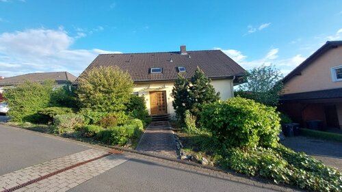 Foto - Oberaula, EFH - 320.000,00&nbsp;EUR Kaufpreis, ca.&nbsp; 180,00&nbsp;m&sup2;&nbsp;Wohnfl&auml;che