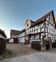 Foto - Philippsthal, Wohnhaus mit Nebengebäuden