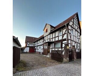 Philippsthal, Wohnhaus mit Nebengebäuden - Philippsthal (Werra)