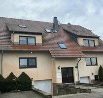 Niederdorla, 4 Familienhaushälfte