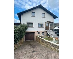 Rehborn, 1-2 Familienhaus - 295.000,00&nbsp;EUR Kaufpreis, ca.&nbsp; 220,00&nbsp;m&sup2;&nbsp;Wohnfl&auml;che in Rehborn (PLZ: 55592)