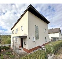 Philippsthal, 2. Familienhaus - 184.000,00&nbsp;EUR Kaufpreis, ca.&nbsp; 180,00&nbsp;m&sup2;&nbsp;Wohnfl&auml;che in Philippsthal (Werra) (PLZ: 36269)