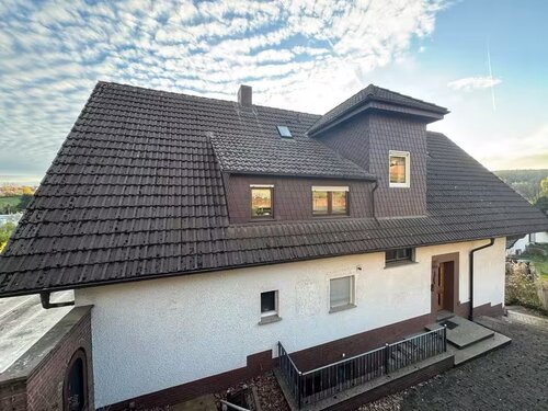 Foto - 8 Zimmer Einfamilienhaus zum Kaufen in Burghaun