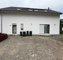 Höxter, EFH + ELW - 500.000,00&nbsp;EUR Kaufpreis, ca.&nbsp; 225,00&nbsp;m&sup2;&nbsp;Wohnfl&auml;che in Höxter (PLZ: 37671)