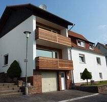 Niederaula, 4 ZKB, DG,110m² + Balkon+Garten