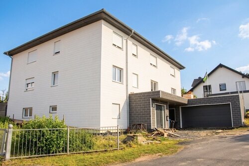 Foto - Guxhagen, 1-3 Familienhaus - 750.000,00&nbsp;EUR Kaufpreis, ca.&nbsp; 300,00&nbsp;m&sup2;&nbsp;Wohnfl&auml;che