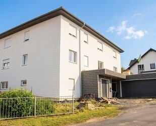 Guxhagen, 1-3 Familienhaus - 750.000,00&nbsp;EUR Kaufpreis, ca.&nbsp; 300,00&nbsp;m&sup2;&nbsp;Wohnfl&auml;che in Guxhagen (PLZ: 34302)